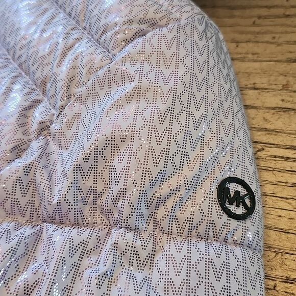 Michael Kors hooded puffer jacket size 7/8 Lilac NWT - Picture 4 of 14